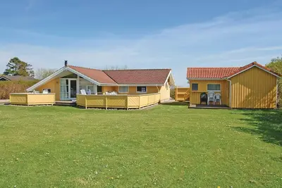 Image de Belle maison à Rudkøbing avec sauna