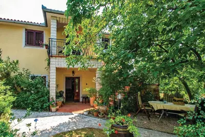 Image de Belle maison à Nedescina avec sauna