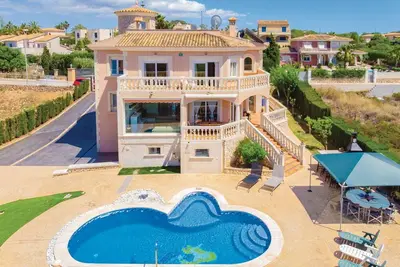 Belle maison à Sa Torre