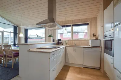 Image de Le centre de vacances de Dageløkke se compose de 112 maisons mitoyennes et de 42 maisons jumelées.