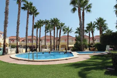 Image de Maison confortable de 2 chambres à.