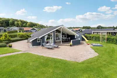 Image de Belle maison à Sjølund avec sauna