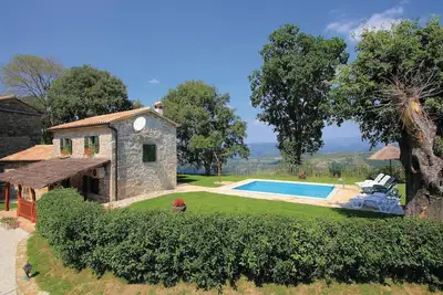 Image de Superbe maison à Frki avec WiFi