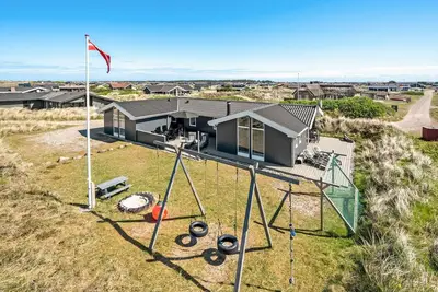 Image de Superbe maison Ă Hvide Sande avec sauna