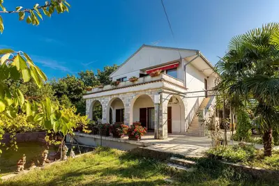 Image de Superbe appartement à Malinska avec.