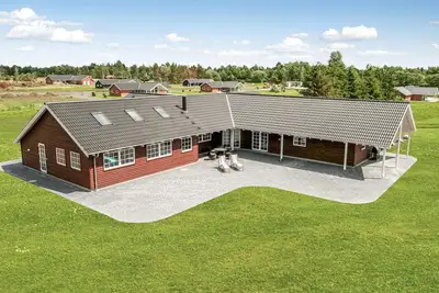 Image de Superbe maison à Idestrup avec sauna