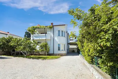 Image de Appartement de vacances avec terrasse et barbecue