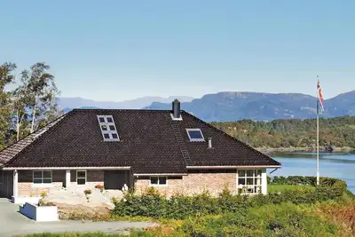 Image de Belle maison à Lundegrend avec WiFi