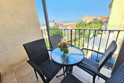 Image de Appartement de vacances avec jardin et climatisation