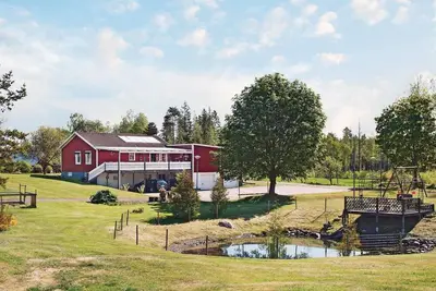 Image de Superbe maison de 4 chambres à Målerås