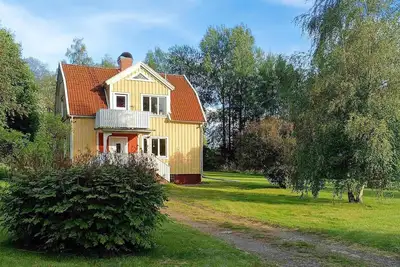Image de Maison confortable de 3 chambres à.