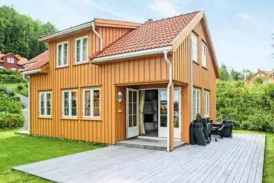 Image de Superbe maison à Risør avec sauna