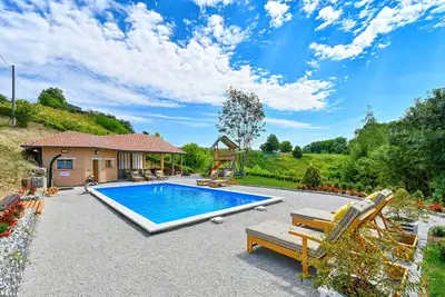 Image de Belle maison à Varazdin avec sauna