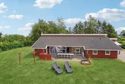 Image de Maison confortable à Nordborg avec.