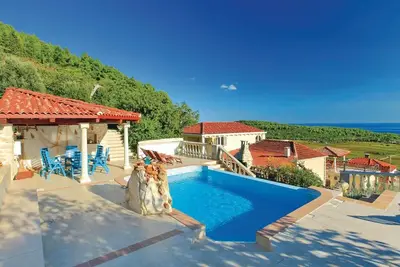 Maison acceptant les animaux à Cara