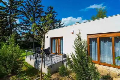 Image de Appartement de vacances avec air conditionné, à seulement 100 m de la plage