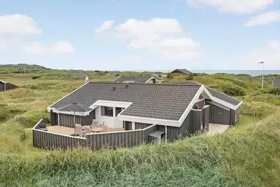 Image de Maison confortable à Løkken avec WiFi