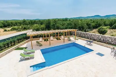 Image de Superbe maison Ă Bilisane avec WiFi