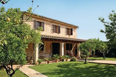 Image de Superbe maison de 4 chambres à Algaida