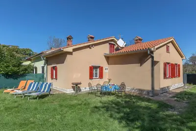 Image de Maison confortable à Labin avec cuisine