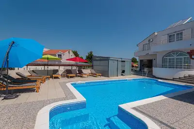 Image de Superbe maison à Brodarica