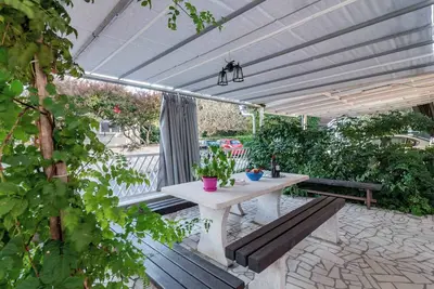 Image de Appartement de vacances avec terrasse conviviale et possibilité de barbecue