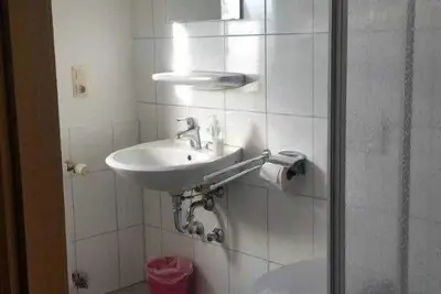Chambre double avec douche / Wc - nouveau bâtiment - Adler chambre Hôtel Biergarten