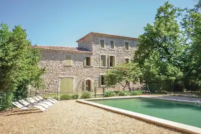 Image de Maison de 5 chambres acceptant les.