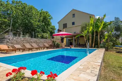 Image de Belle maison à Kozino avec WiFi