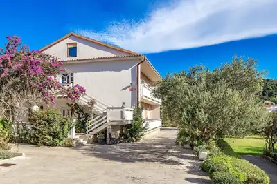Image de Superbe appartement à Rab avec WiFi