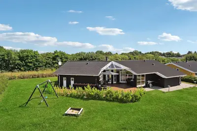Image de Belle maison à Rudkøbing avec WiFi