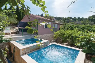 Image de Superbe maison Ă Supetar avec cuisine