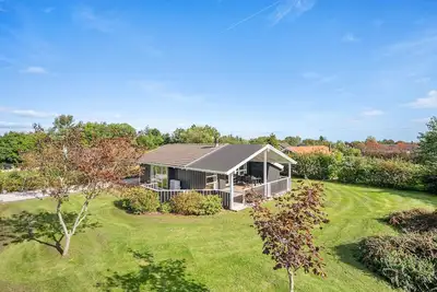Image de Belle maison à Juelsminde avec WiFi