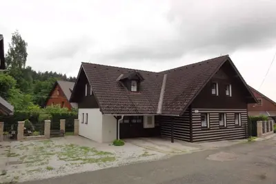 Image de Maison de vacances équipé moderne, seulement à 200 m de la belle région de ski Cerny Dul