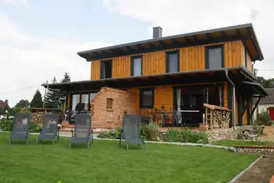 Image de Maison de vacances un niveau élevé, à seulement 50 mètres de Spree