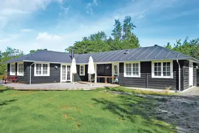 Image de Belle maison à Aakirkeby avec WiFi