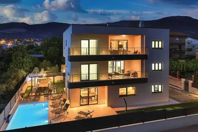 Image de Belle maison à Kastel Novi