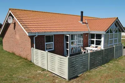 Image de Superbe maison à Hvide Sande avec sauna