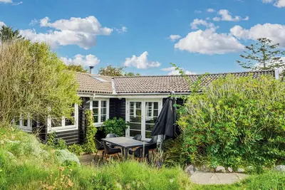 Image de Belle maison à Hjørring avec sauna