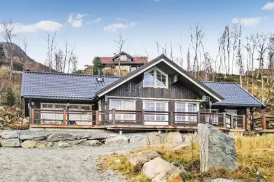 Image de Belle maison à Straumgjerde avec WiFi