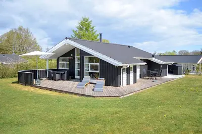 Image de Belle maison à Glesborg avec sauna