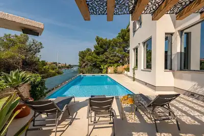 Image de Belle maison de 7 chambres à Zaboric