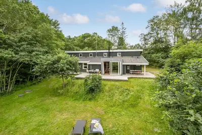 Image de Belle maison à Glesborg avec sauna