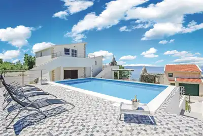 Image de Superbe maison à Podgora avec jacuzzi