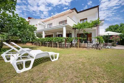 Image de Appartement de vacances dans un endroit calme avec terrasse