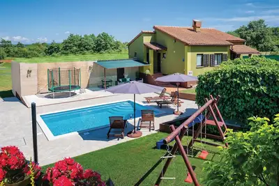Image de Beautiful home in Skitaca