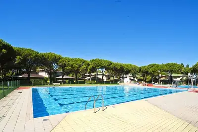 Image de Maison de vacances avec climatisation et piscine