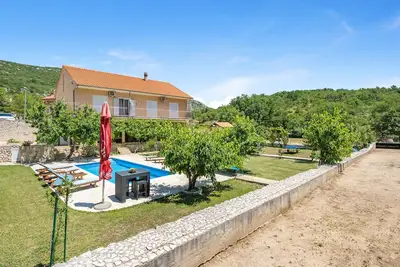 Image de Belle maison de 4 chambres à Slivno