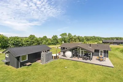 Image de Superbe maison à Ejstrupholm avec sauna