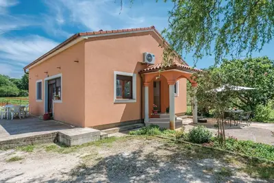 Image de Belle maison de 2 chambres à Pula